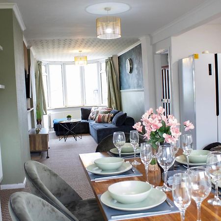 Harvard House, Stylish 3 Bedroom House In Solihull 5 Mins To The Nec, Bhx ,Jlr With Free Parking Birmingham Exterior photo